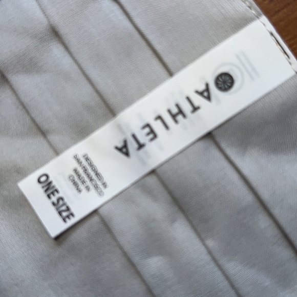 Athleta Fuchsia Pink Reusable Face Mask - Picture 2 of 2